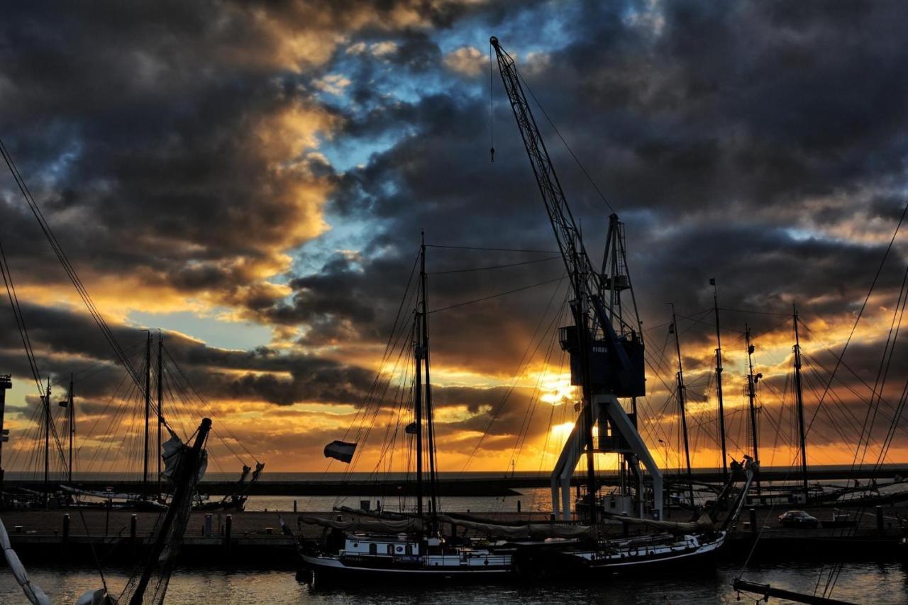 Havenkraan Van ฮาร์ลิงเงน ภายนอก รูปภาพ